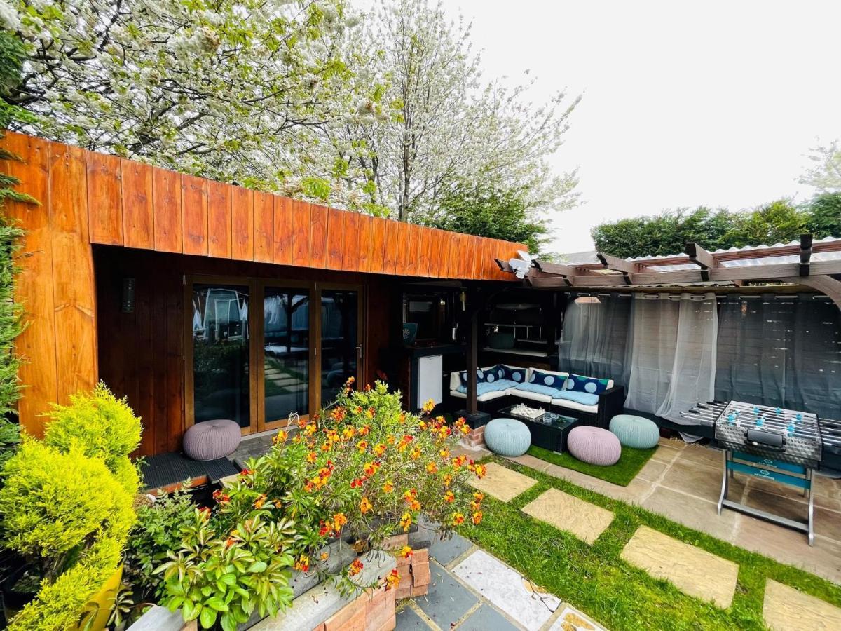 Tropical Style House Near Newcastle City Centre מראה חיצוני תמונה